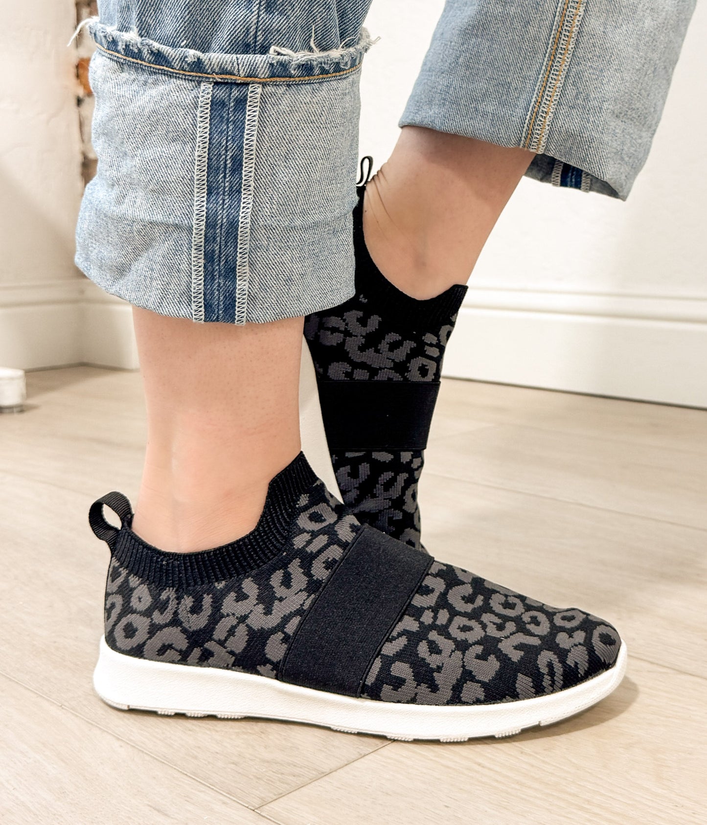 Jia Knit Sneaker in Black