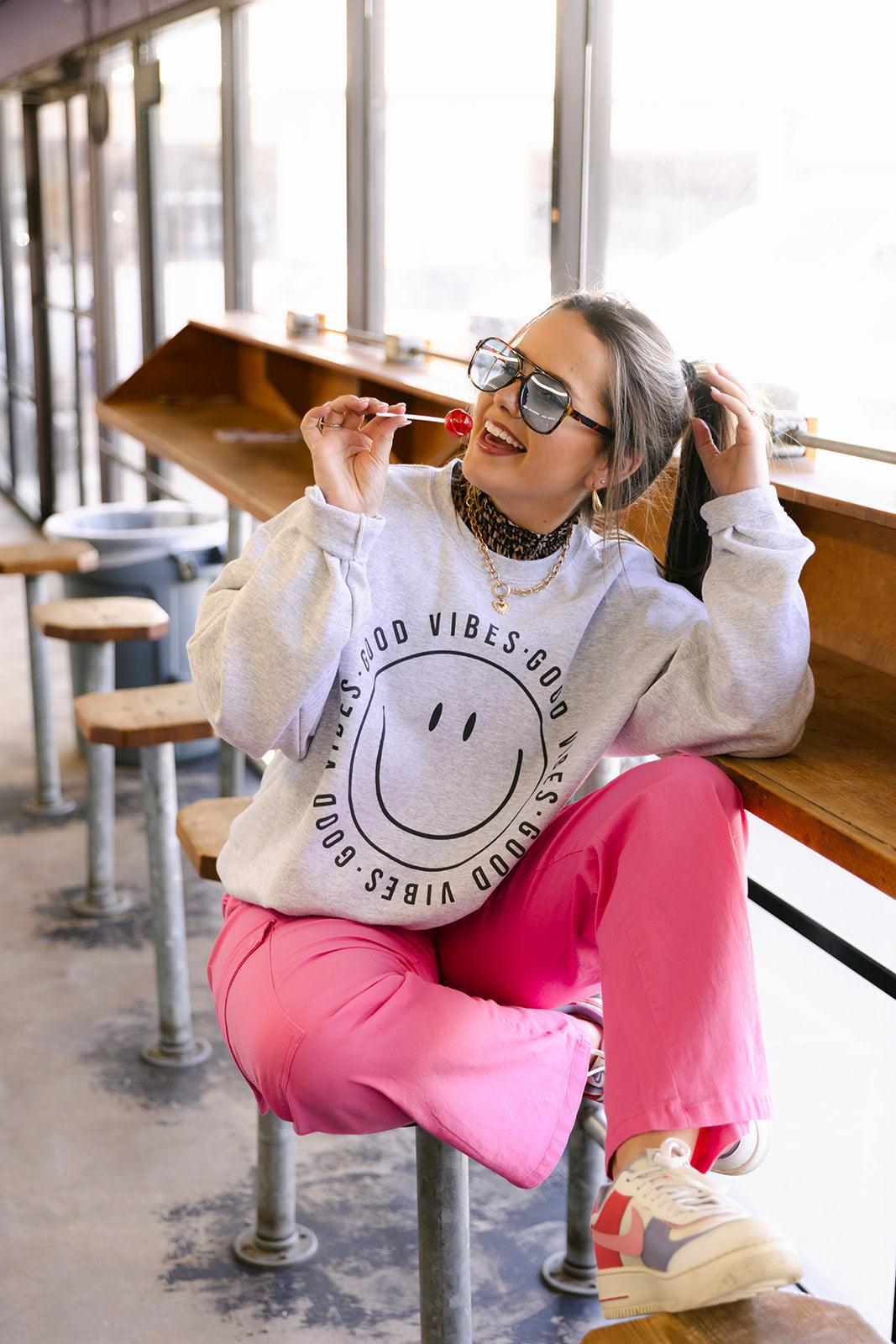 The Alister Pant in Fuchsia