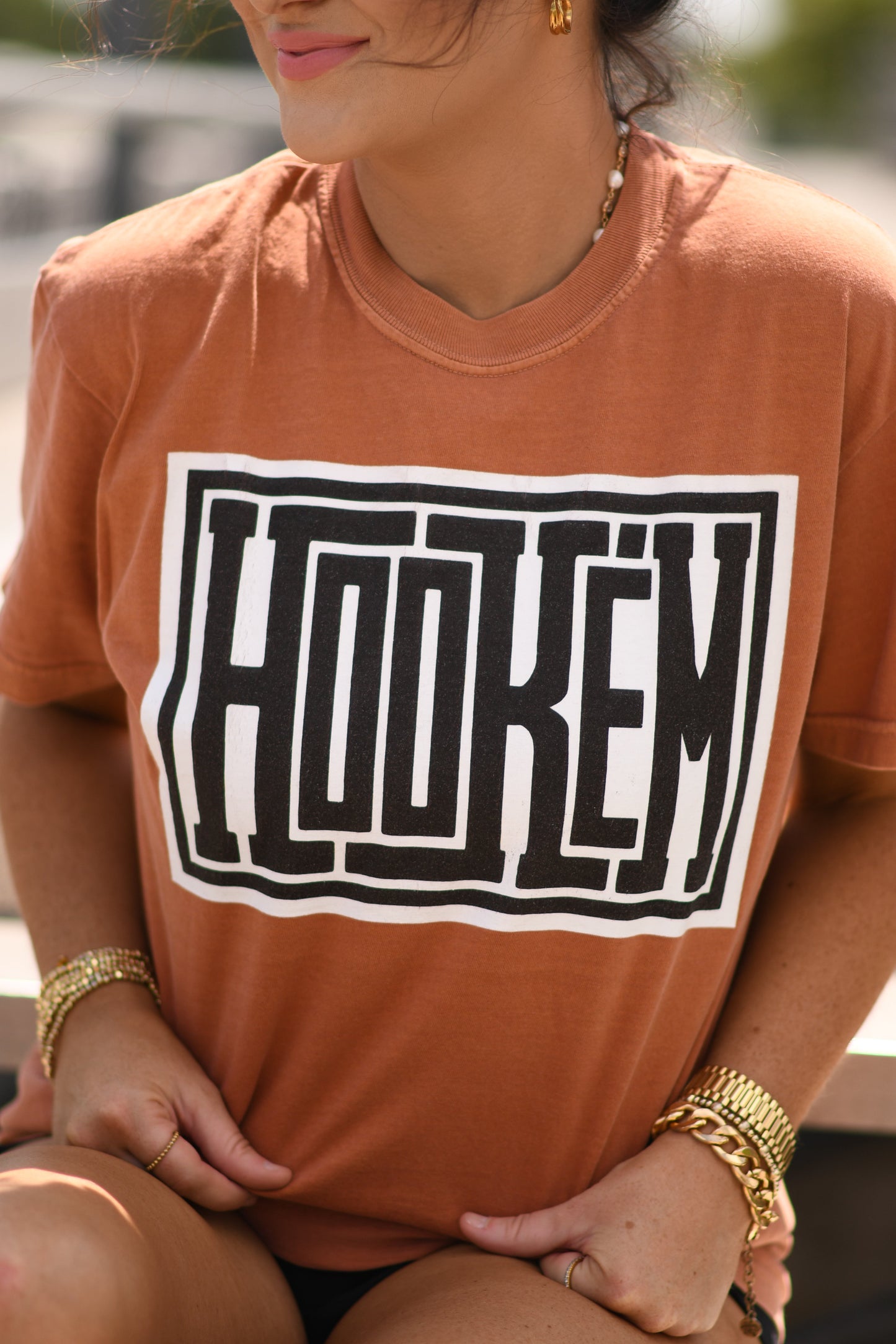Hookem' Tee