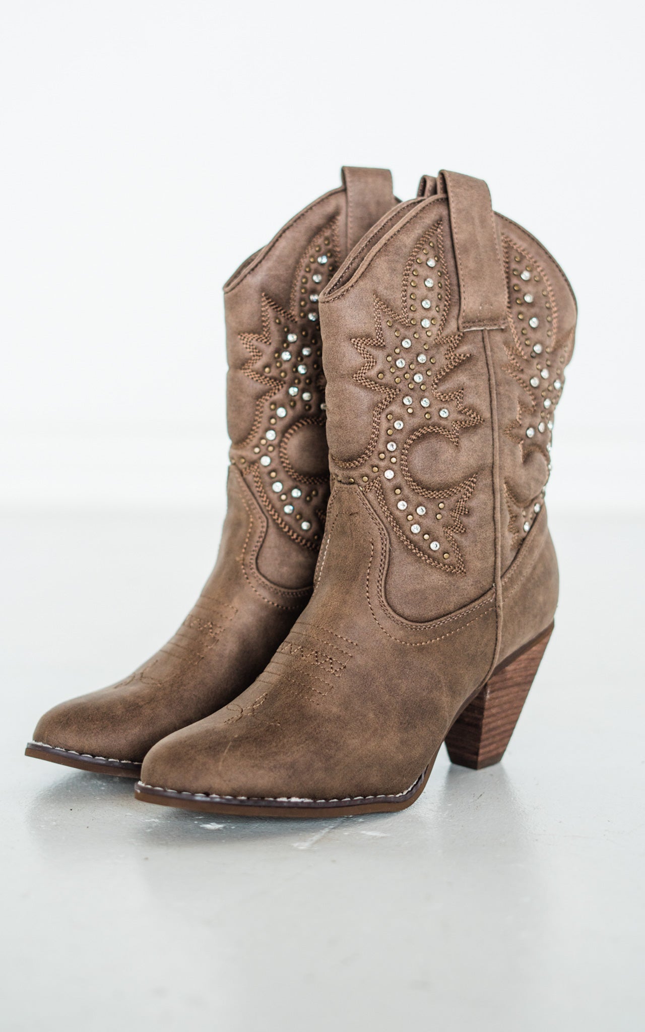 Houston Western Boots in Taupe