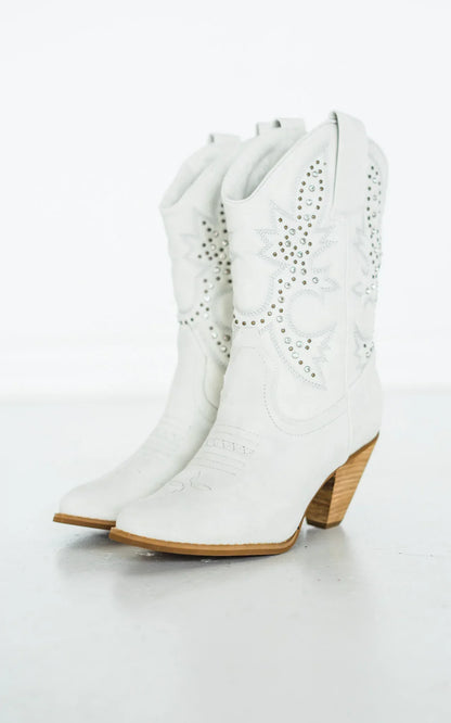 Houston Western Boots in White - Rural Haze